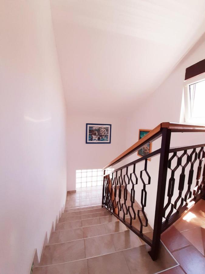 Apartments Izabela Muzic-Fornaric Црес Екстер'єр фото