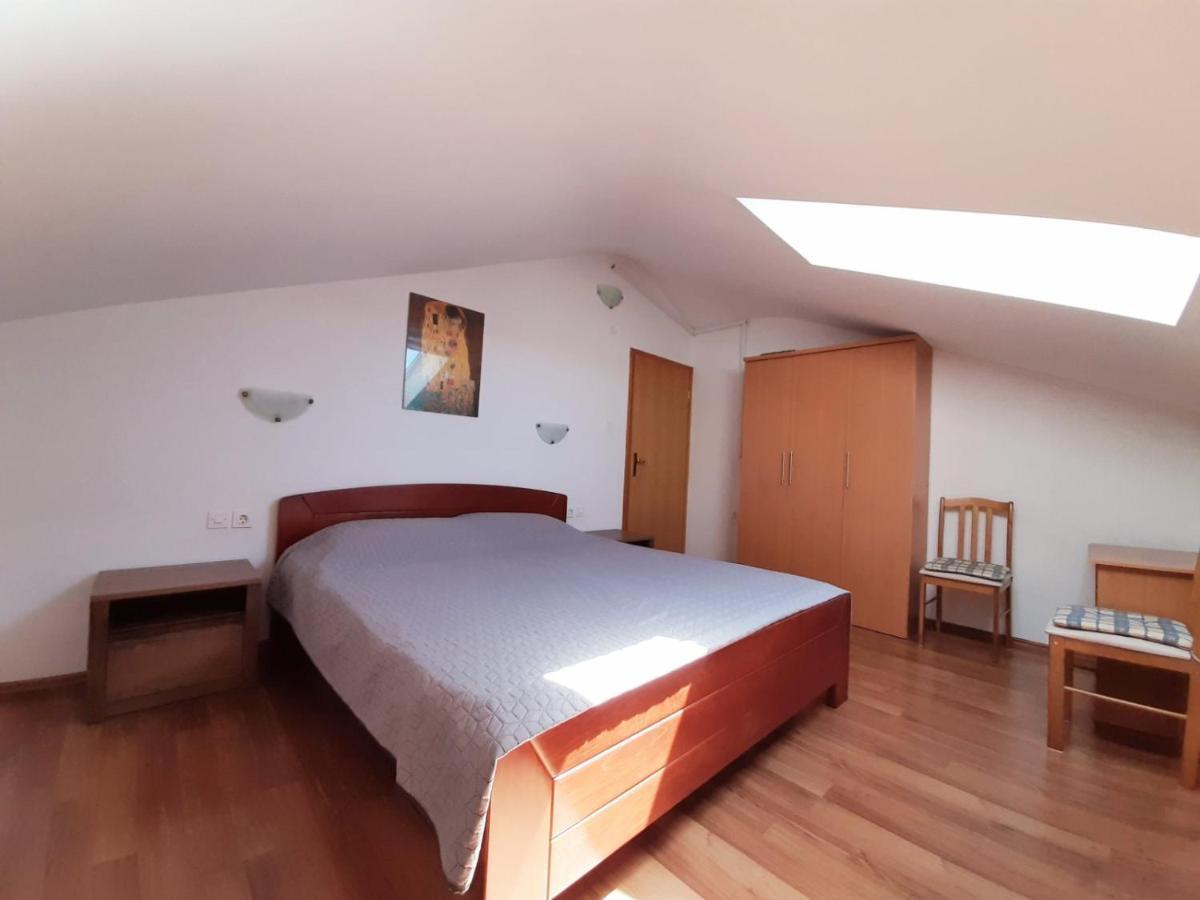 Apartments Izabela Muzic-Fornaric Црес Екстер'єр фото