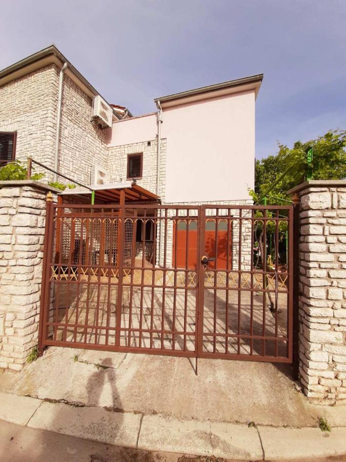 Apartments Izabela Muzic-Fornaric Црес Екстер'єр фото