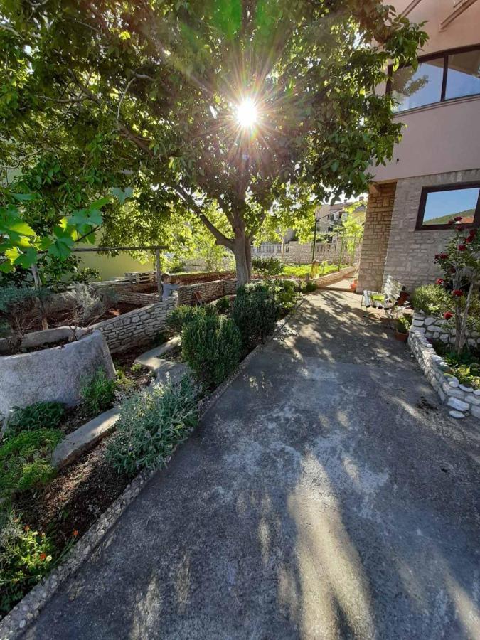 Apartments Izabela Muzic-Fornaric Црес Екстер'єр фото