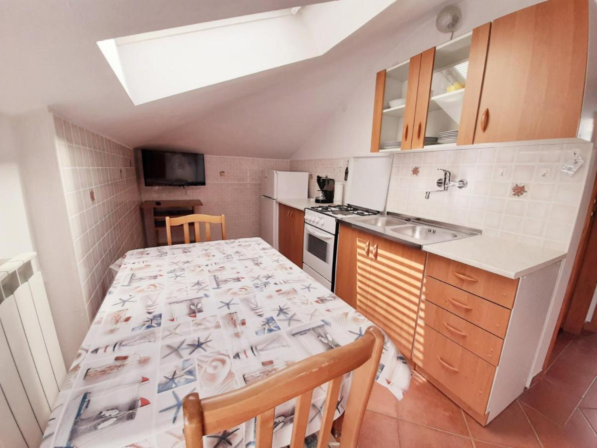 Apartments Izabela Muzic-Fornaric Црес Екстер'єр фото